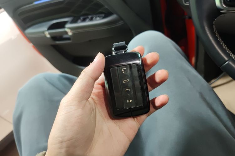 坦克300 2021款 越野版 2.0T 挑战者中控内饰11