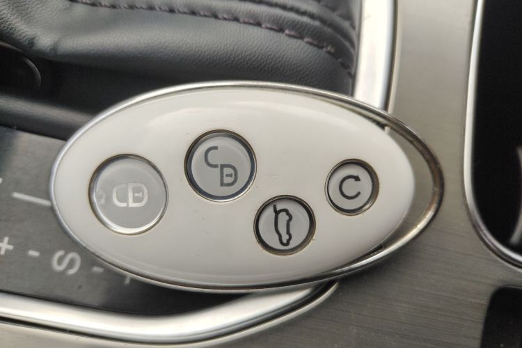 比亚迪 宋 2017款 盖世升级版 1.5TID 自动精英型中控内饰7001