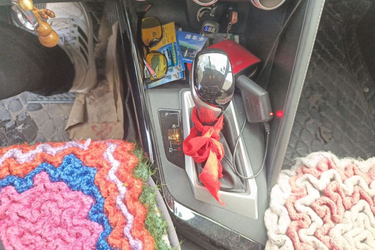 长安CS15 2019款 1.5L 自动进取型 国V中控内饰18