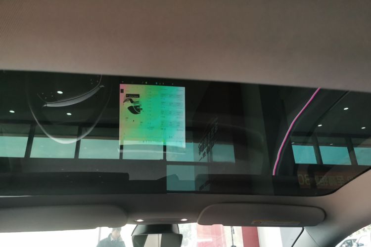 特斯拉 Model 3 2023款 后轮驱动版中控内饰22