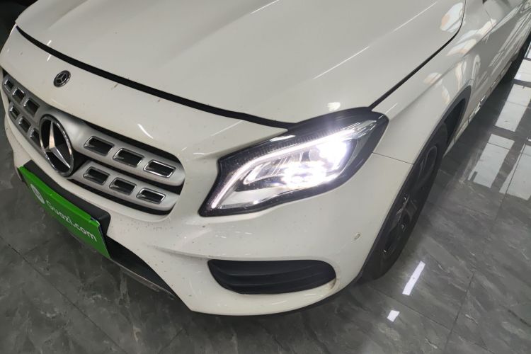 奔驰GLA 2019款 GLA 200 时尚型局部细节36