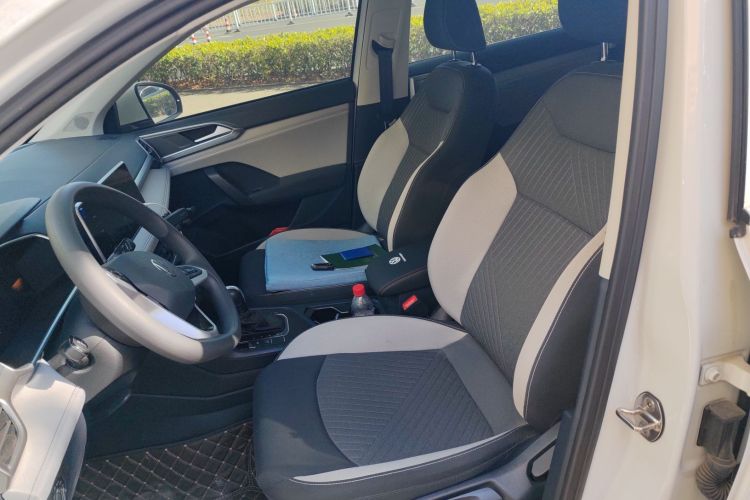 大众 途岳 2023款 300TSI 两驱新月版中控内饰19