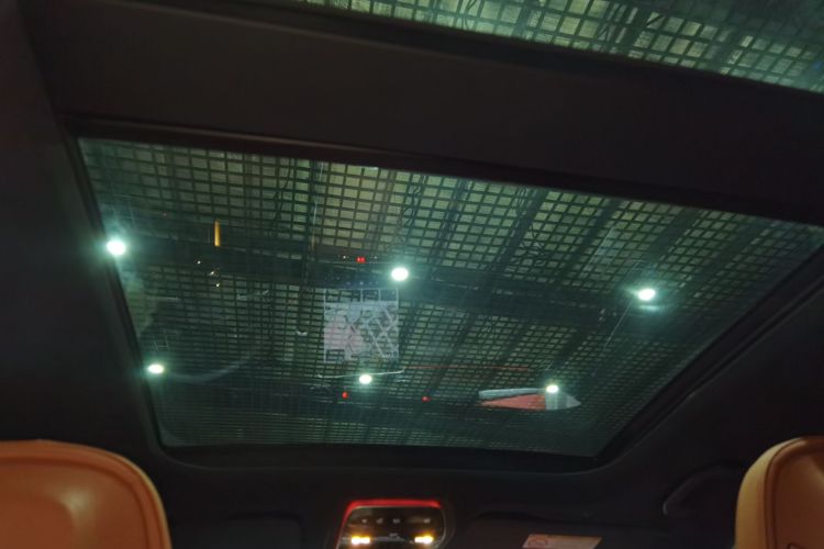 奔驰GLC 2024款 改款 GLC 300 L 4MATIC 动感型 5座中控内饰22