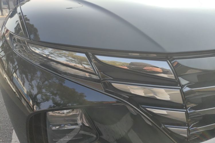 现代 2023款 途胜L 1.5T 自动两驱GLX精英版车身外观8