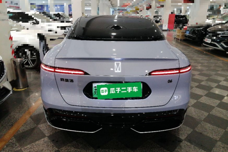 阿维塔06 2025款 Pro增程版车身外观6004
