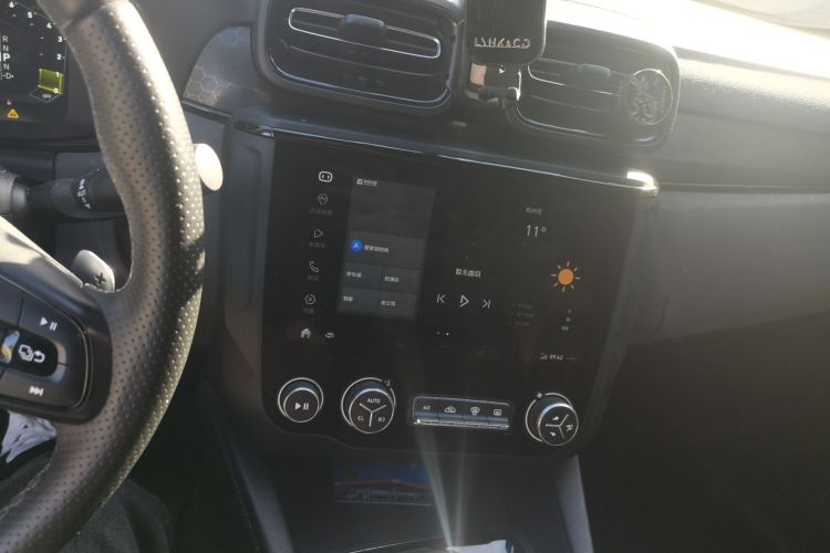 领克03 2021款 1.5TD DCT劲 冠军版中控内饰16