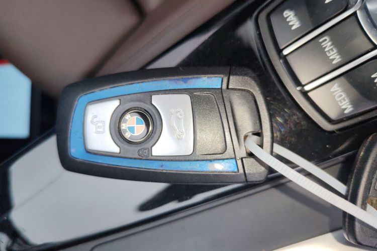 宝马3系 2019款 320Li M豪华套装中控内饰11