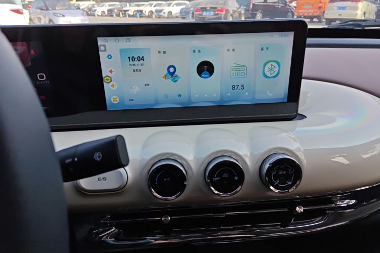 五菱汽车 五菱缤果 2024款 333km 悦享款中控内饰16