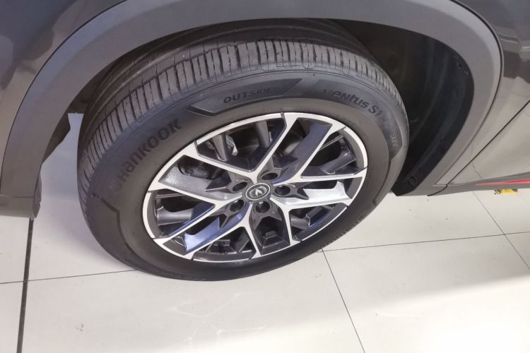 长安CS75 PLUS 2022款 第二代 1.5T 自动尊贵型车身外观6007