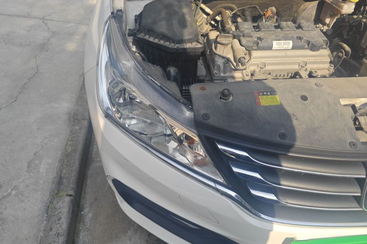 宝骏310 2017款 1.5L 自动时尚型车身外观6006