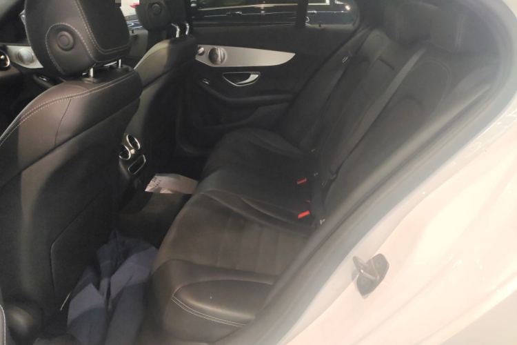 奔驰C级 2021款 C 260 星耀臻藏版中控内饰21