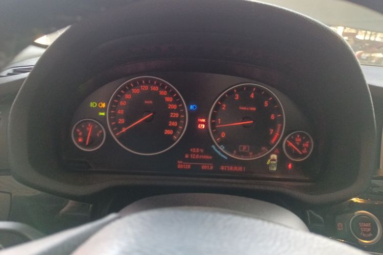 宝马X3(进口) 2014款 xDrive20i X设计套装中控内饰14