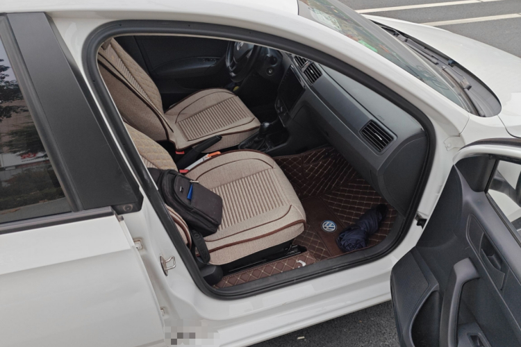 大众 桑塔纳 2021款 1.5L 自动风尚版局部细节9005