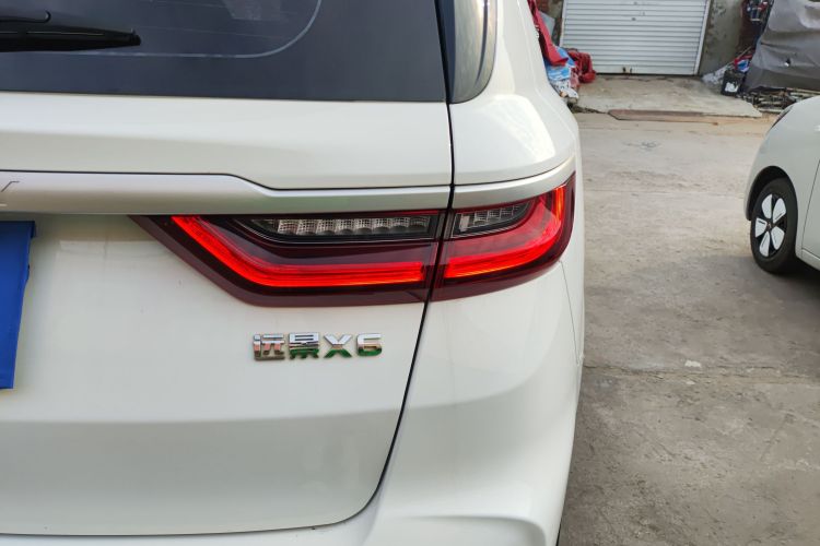 吉利汽车 远景X6 2020款 1.4T CVT尊贵型车身外观9