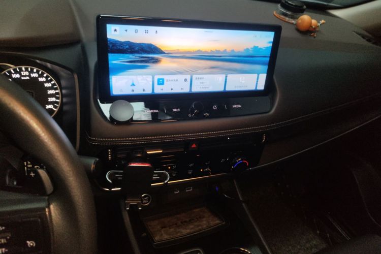 日产 奇骏 2021款 VC-Turbo 300 CVT 2WD舒适版局部细节16