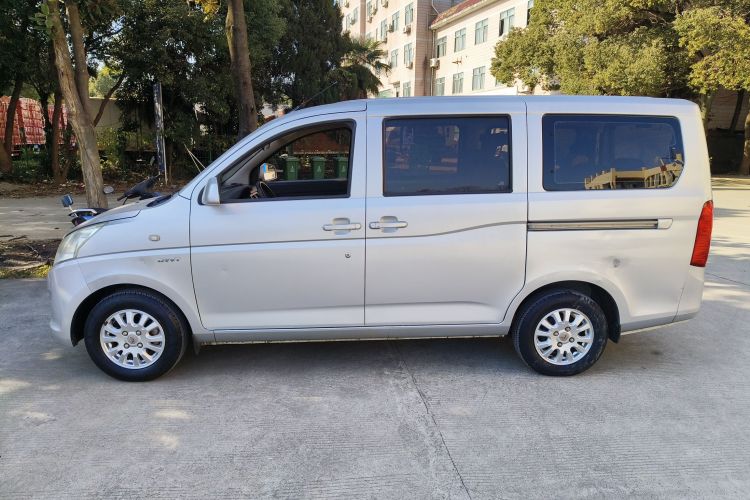 五菱汽车 五菱荣光V 2016款 1.5L标准型车身外观6003