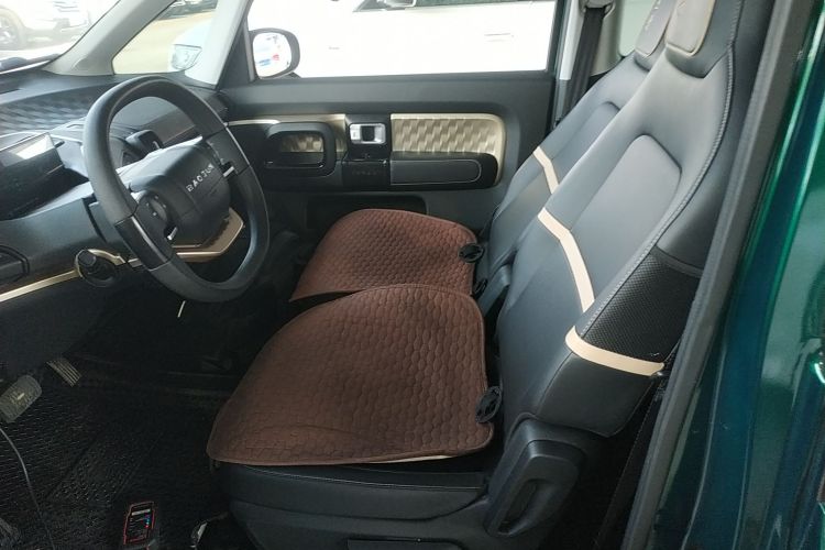 宝骏KiWi EV 2022款 设计师轻享版 三元锂中控内饰19