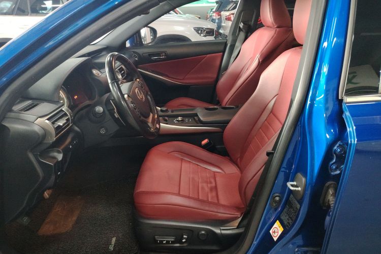 雷克萨斯IS 2015款 200t F SPORT局部细节19