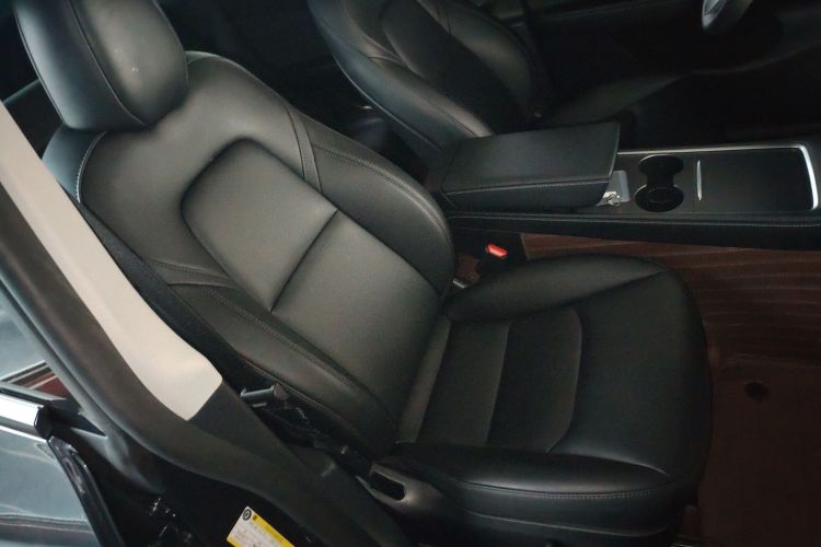 特斯拉 Model Y 2024款 后轮驱动版局部细节41