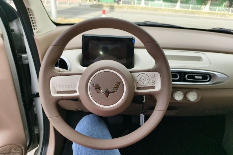 五菱汽车 宏光MINIEV 2025款 四门版 进阶款中控内饰13