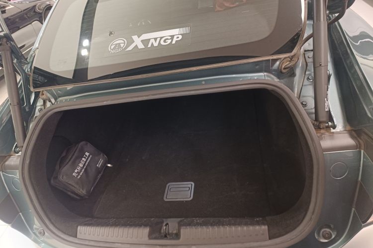 小鹏P7 2023款 P7i 702 Pro局部细节23