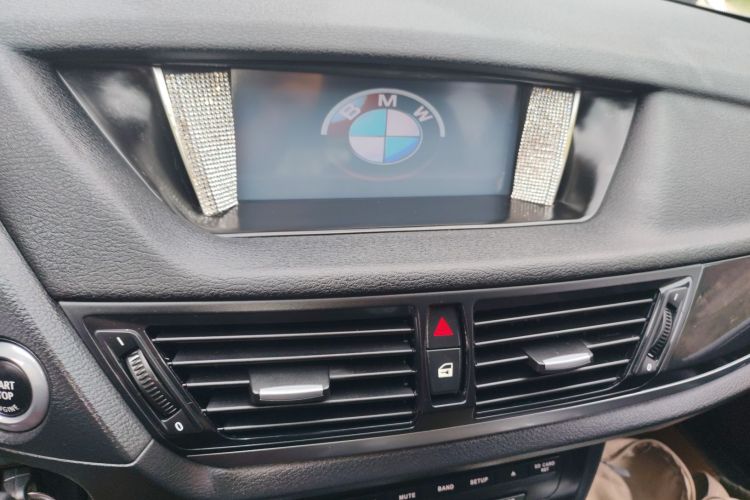 宝马X1 2015款 sDrive18i 时尚晋级版中控内饰16