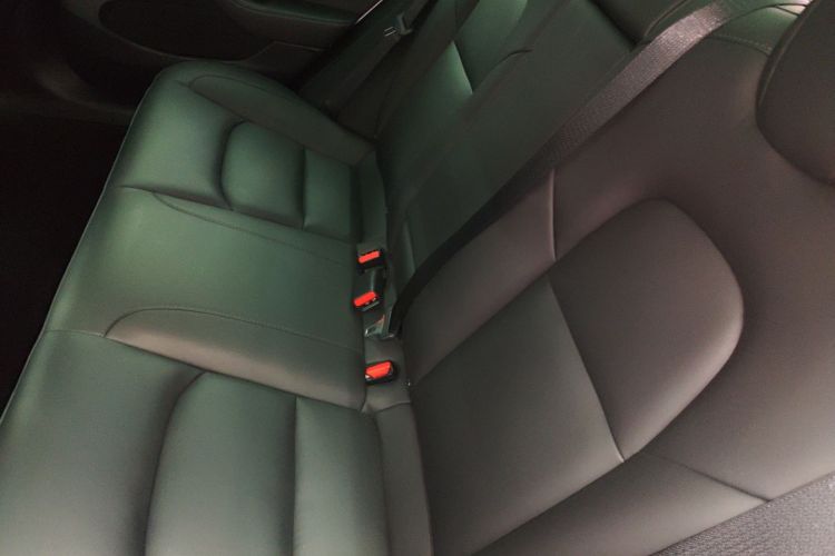 特斯拉 Model 3 2021款 标准续航后驱升级版中控内饰21