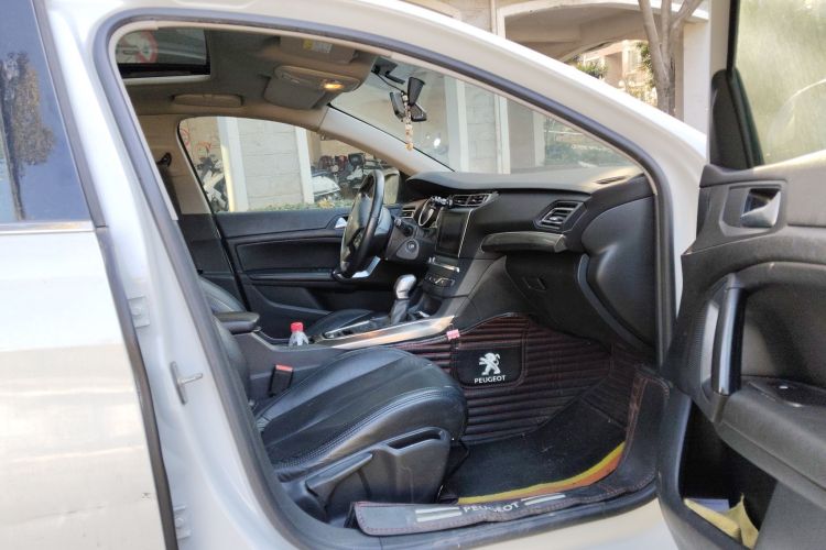 标致408 2018款 350THP 自动豪华版局部细节9005