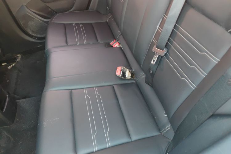 比亚迪 秦 2019款 1.5L 自动豪华型中控内饰21