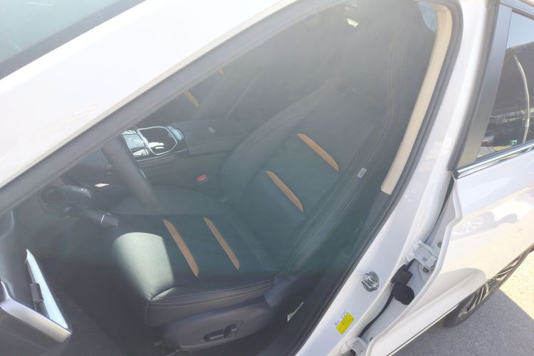 奔腾T77 2020款 PRO 280 TID 自动豪华型局部细节19