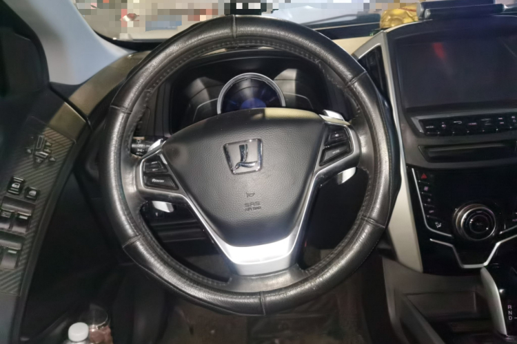 纳智捷 优6 SUV 2017款 1.8T 时尚升级型中控内饰13