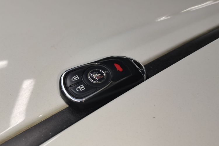 别克GL8 2023款 陆上公务舱 舒适型中控内饰7001