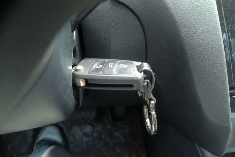 斯柯达 明锐 2019款 1.5L 自动舒适版中控内饰7001