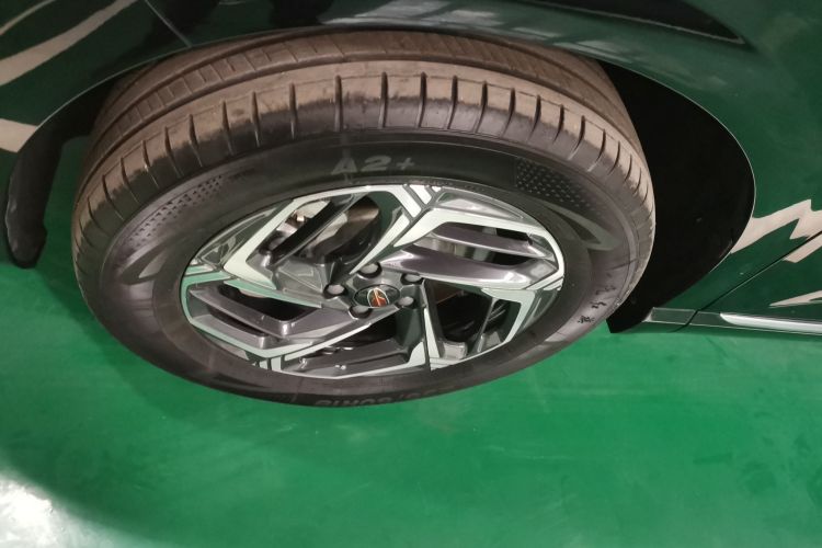 红旗HS3 2023款 1.5T 两驱善为版车身外观6007