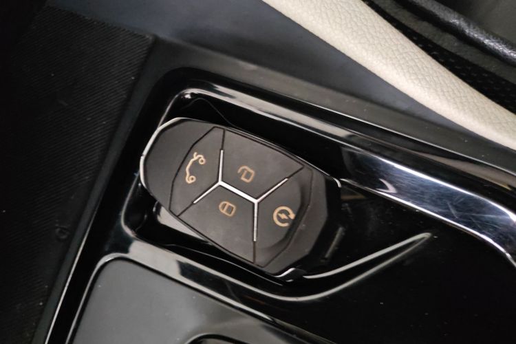 领克02 2019款 1.5T DCT两驱耀Pro版 国VI中控内饰11