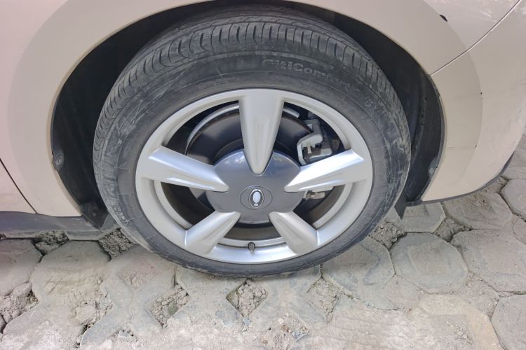 欧拉好猫 2022款 400km标准续航 豪华型 磷酸铁锂车身外观6007