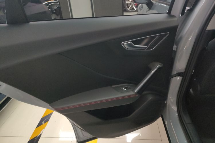 奥迪Q2L 2022款 35 TFSI 进取动感型中控内饰7008