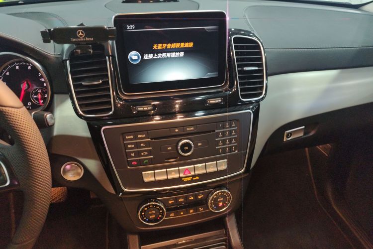 奔驰GLE轿跑 2015款 GLE 400 4MATIC 轿跑SUV局部细节16