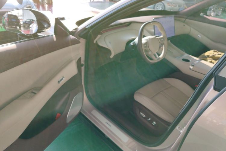 小米汽车 小米YU7 2025款 超长续航后驱版中控内饰20