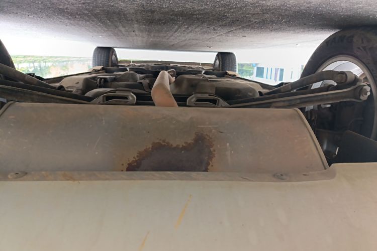 Jeep 指南者 2020款 220T 自动精英版局部细节9009