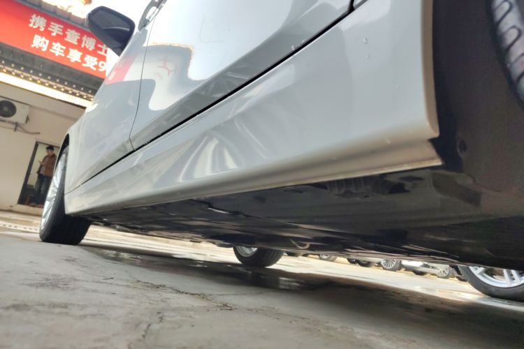 宝马3系 2018款 320Li 时尚型局部细节9002