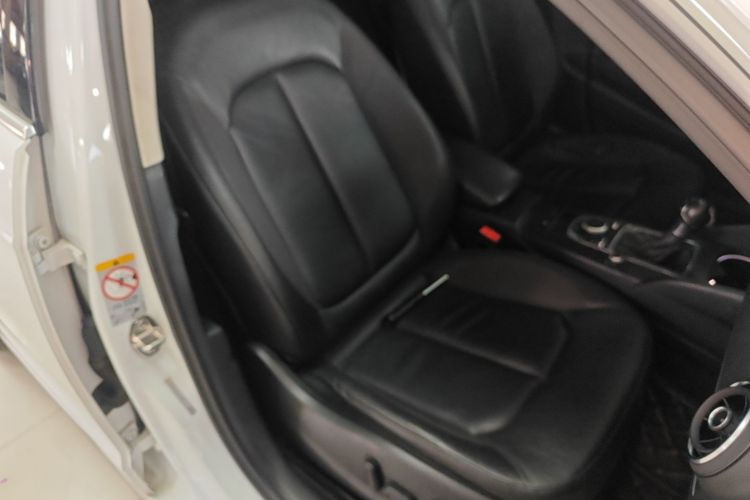 奥迪A3 2015款 Sportback 35 TFSI 百万纪念舒享型局部细节41