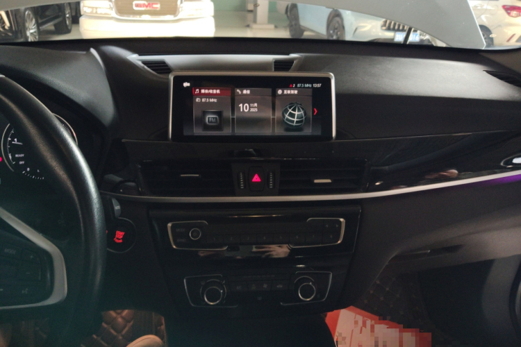 宝马X1 2020款 sDrive20Li 时尚型中控内饰16