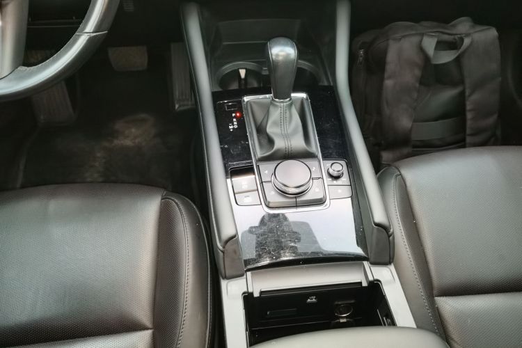 马自达3 昂克赛拉 2020款 2.0L 自动质豪版中控内饰18