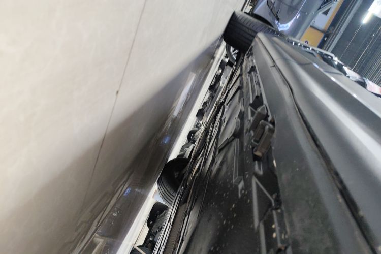 奔驰GLB 2024款 GLB 200 动感型局部细节9002