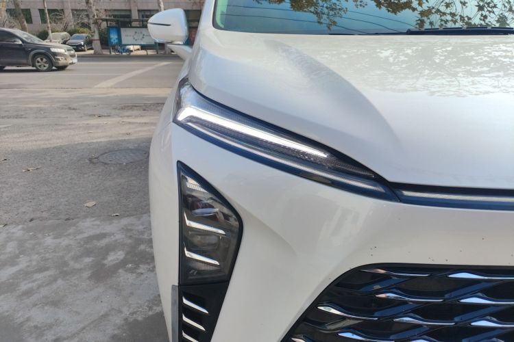 别克GL8新能源 2024款 陆尊 尊享版 7座车身外观8