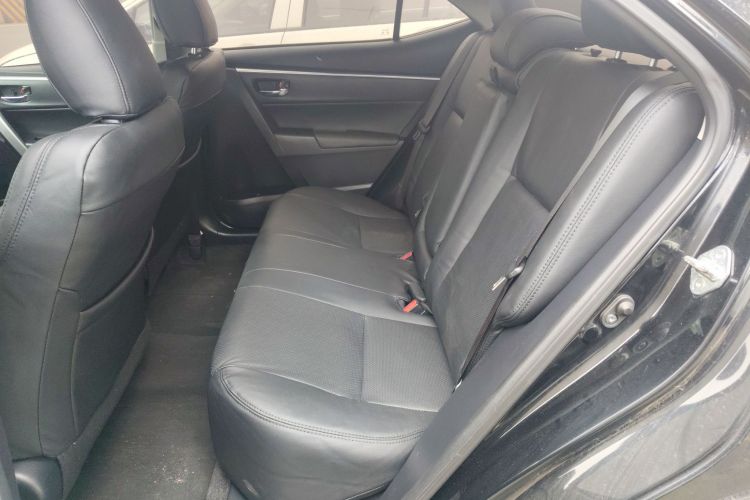 丰田 雷凌 2017款 改款 185T CVT精英版 国V中控内饰21