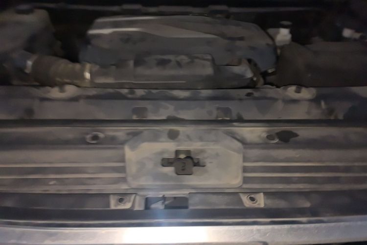 上汽大通MAXUS D90 2017款 2.0T 自动四驱 天狼星局部细节24