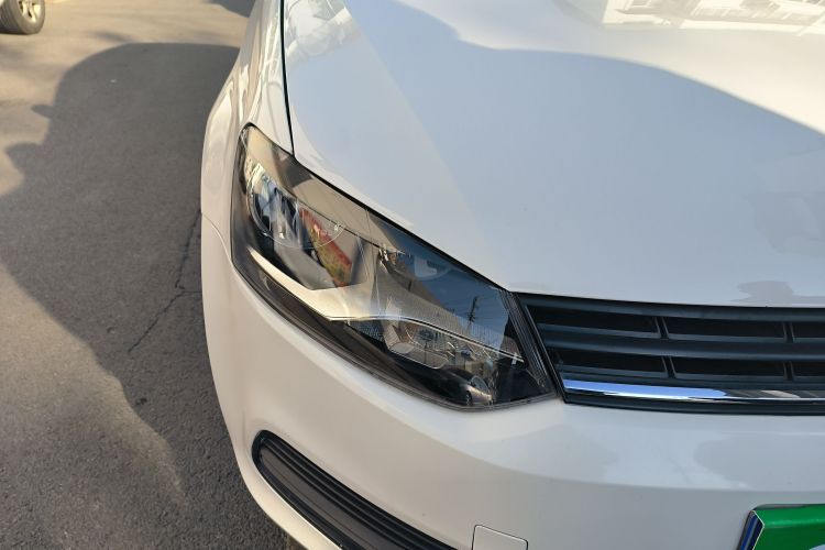 大众 Polo 2016款 1.4L 手动风尚型车身外观8