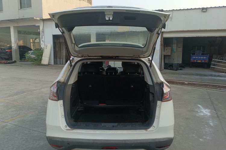 纳智捷 优6 SUV 2014款 1.8T 时尚型机舱底盘23